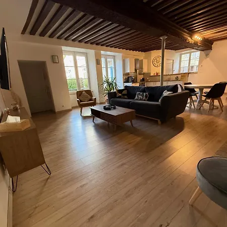 La Loge Lingonne Лангр