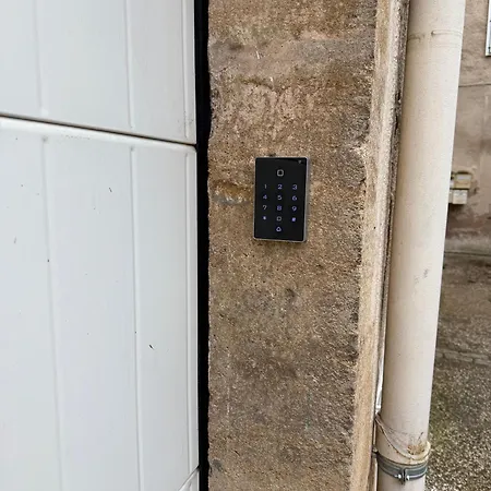 La Loge Lingonne Apartman *